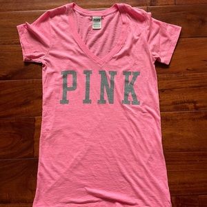 PINK Victoria’s Secret V- Neck T-shirt w/Glitter